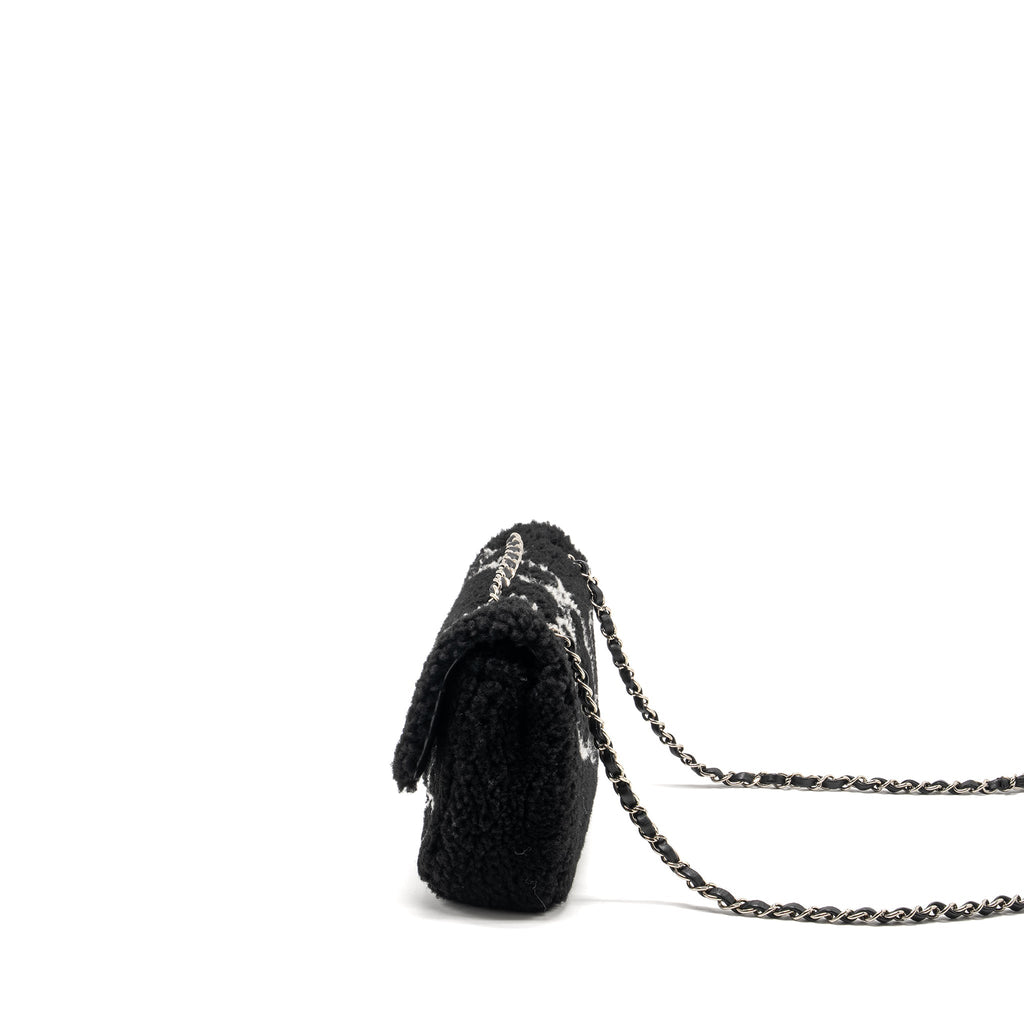 Chanel 22A Fluffy Camellia Flap Bag Embroidered Shearling Lambskin Black / White  (Microchip)