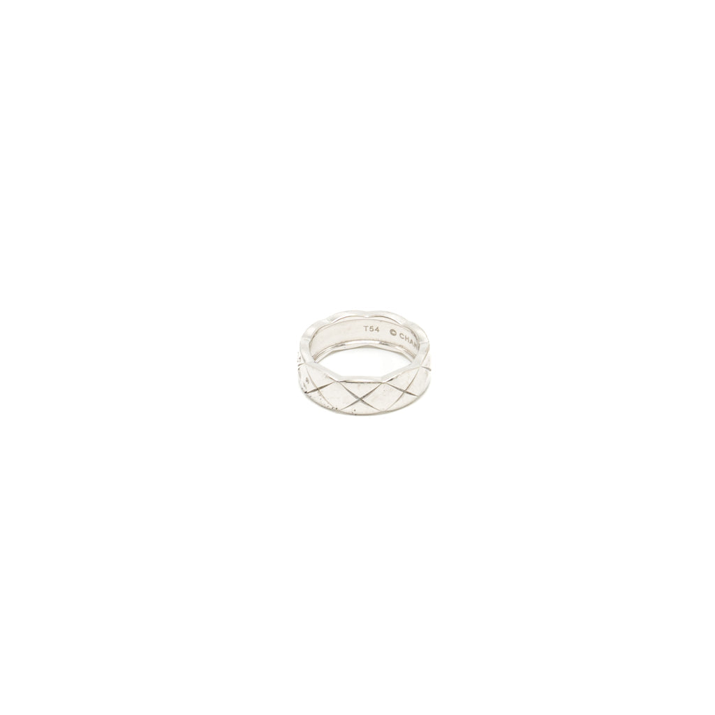 Chanel Size 54 Coco Crush Ring Small Version Quilted Motif White Gold, Diamonds