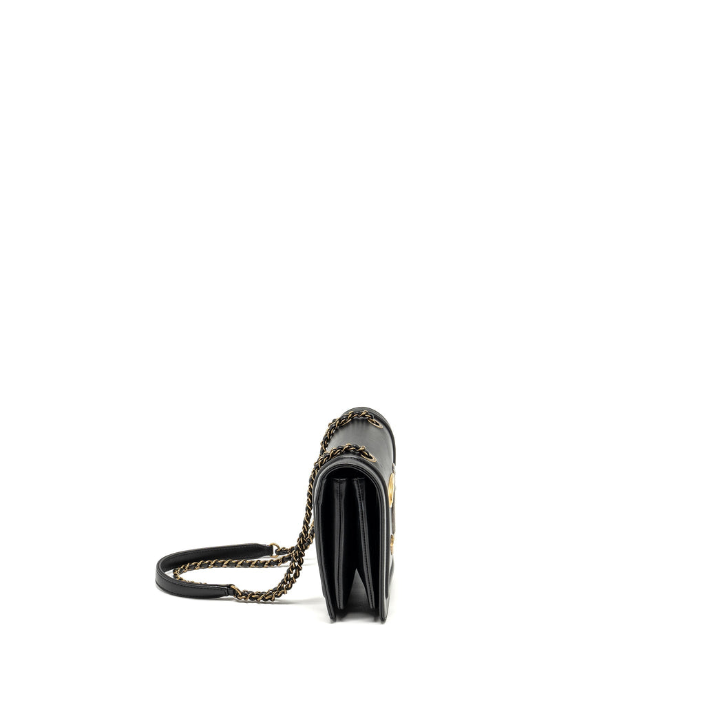 Chanel CC logo square flap bag lambskin black