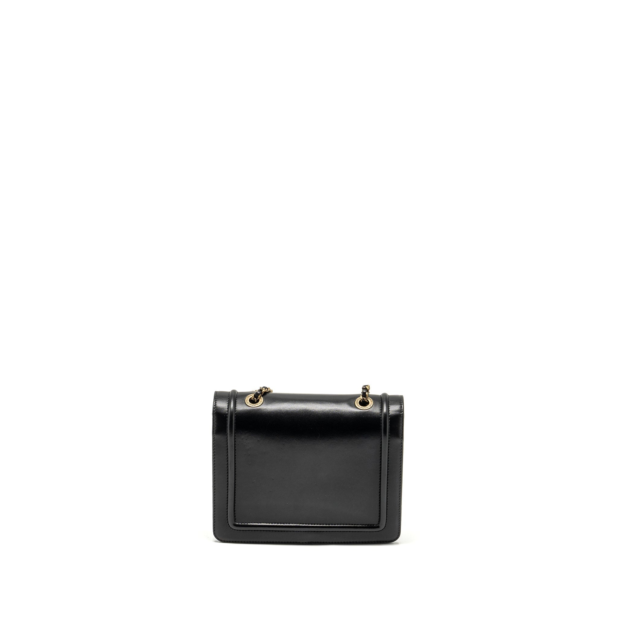 Chanel CC logo square flap bag lambskin black
