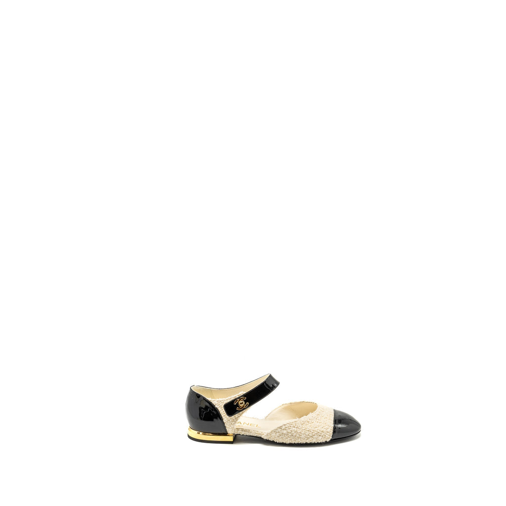 Chanel Size 36.5 21K CC Logo Ballerinas Tweed/Patent Calfskin Ivory/Black