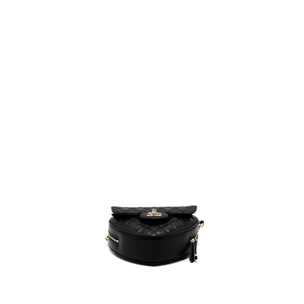 Chanel 22S Heart Bag Lambskin Black L (Microchip)