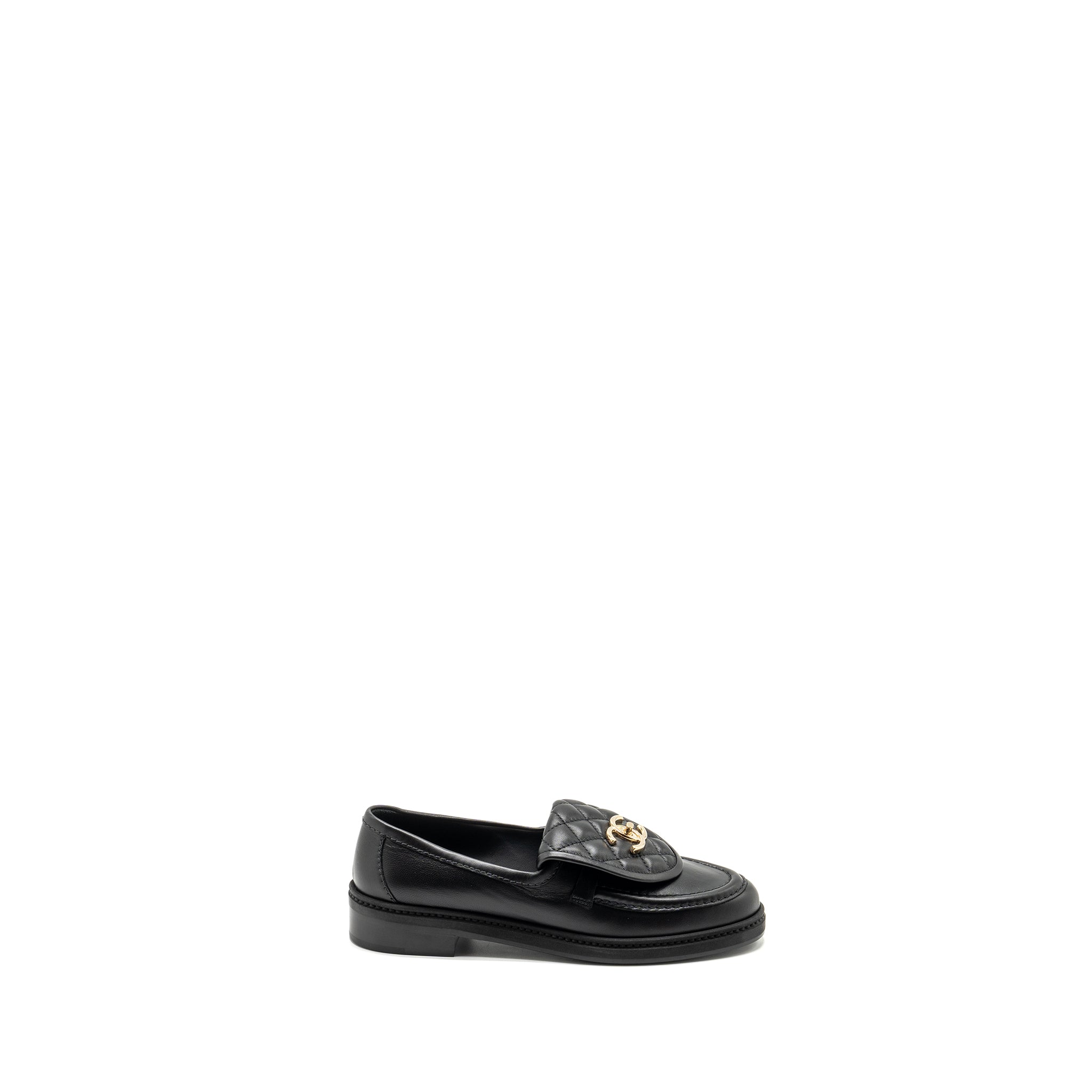Chanel Size 37 CC Turnlock Loafers Quilted Leather Black L