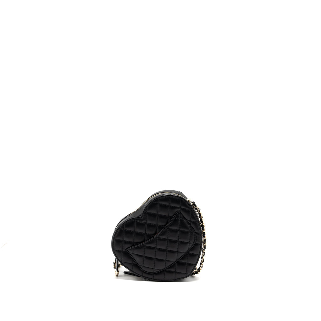 Chanel 22S Heart Bag Lambskin Black L (Microchip)