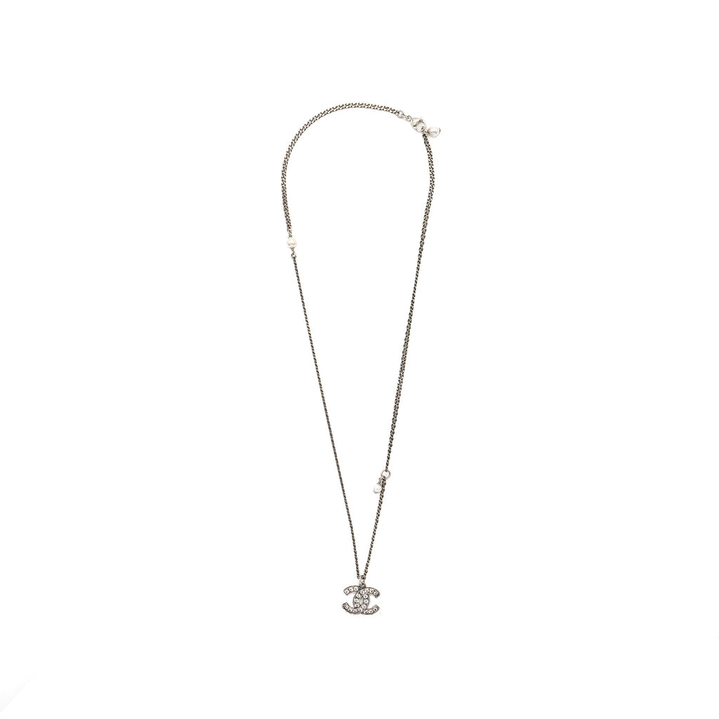Chanel CC Logo Necklace Crystal/Pearl Ruthenium Hardware