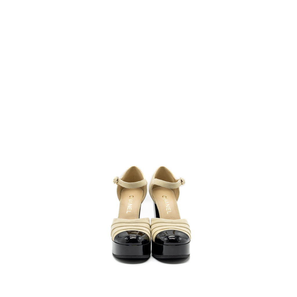Chanel Size 38 open High Platform Shoe suede / Paten / Calfskin Ivroy  / Black