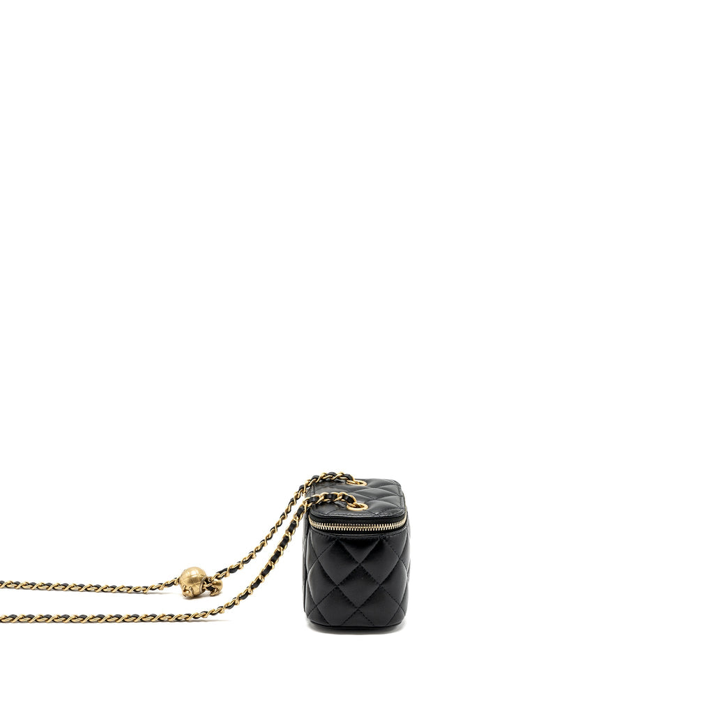 Chanel pearl crush mini vanity with chain lambskin black