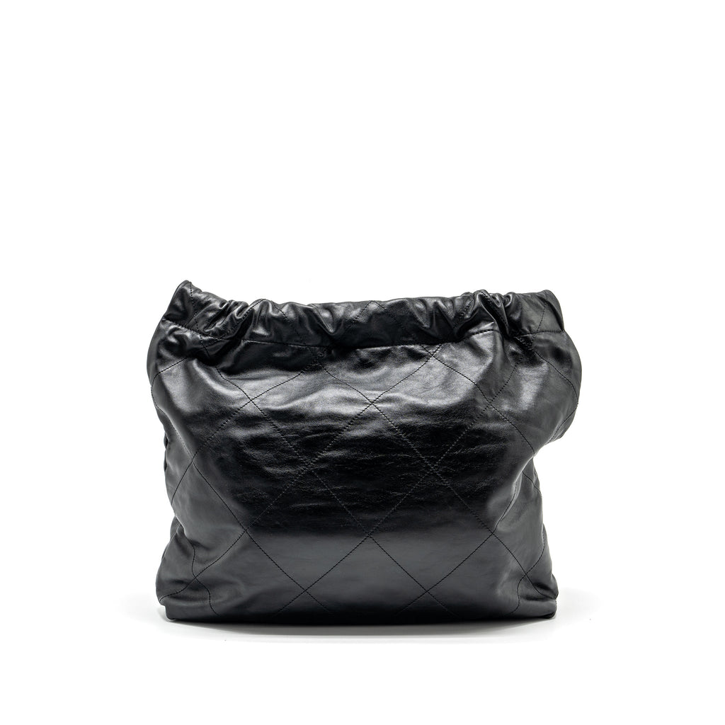 Chanel medium 22 bag Calfskin Black  (Microchip)