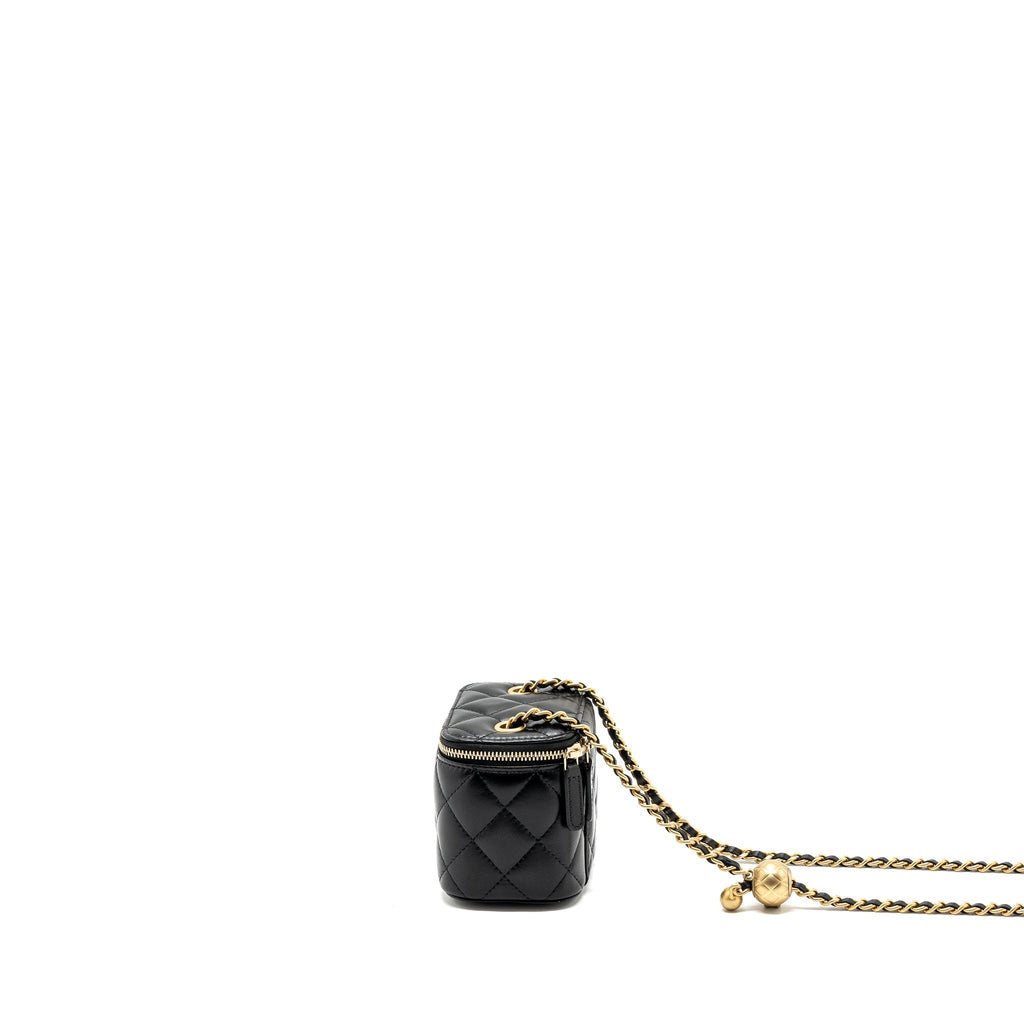 Chanel pearl crush mini vanity with chain lambskin black