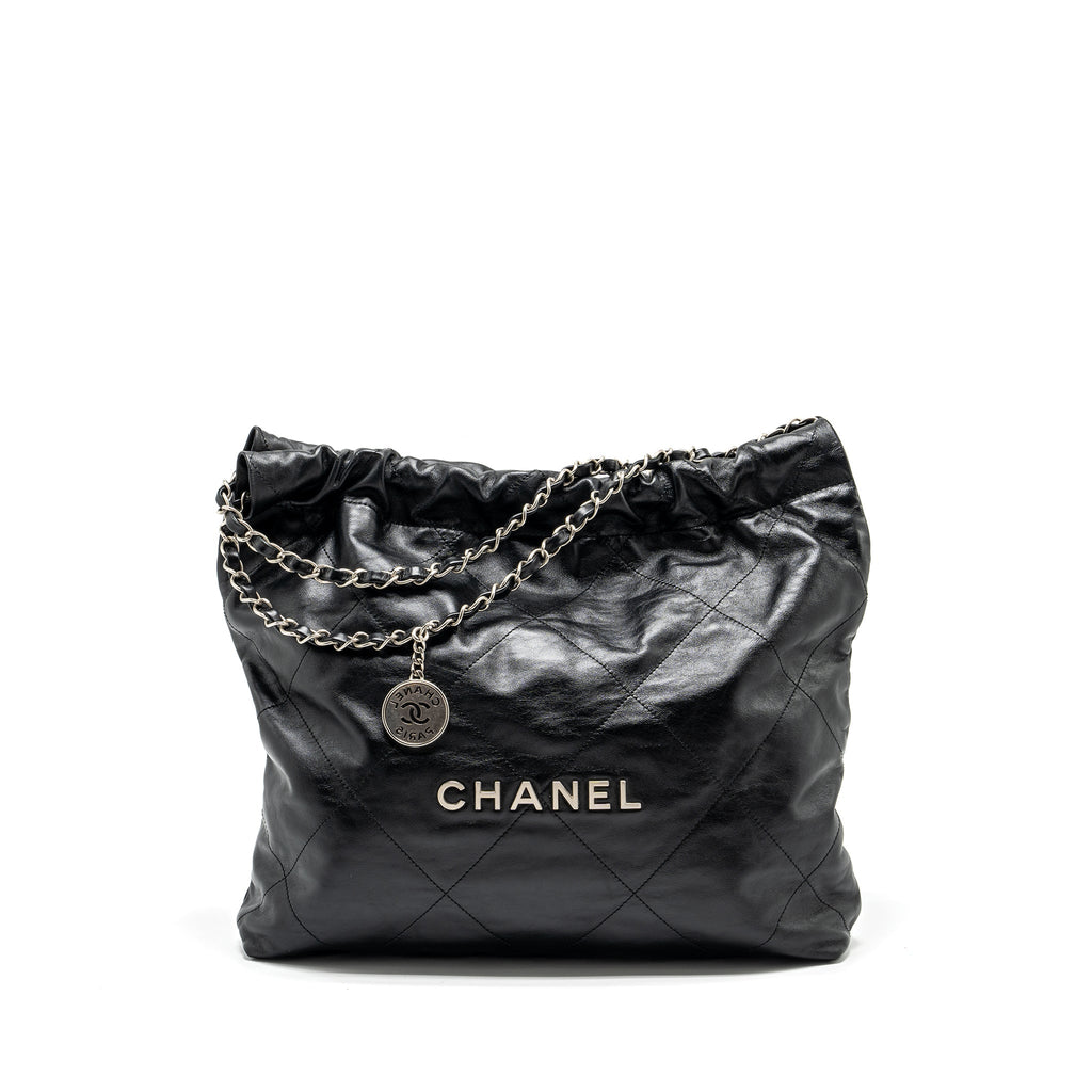 Chanel medium 22 bag Calfskin Black  (Microchip)