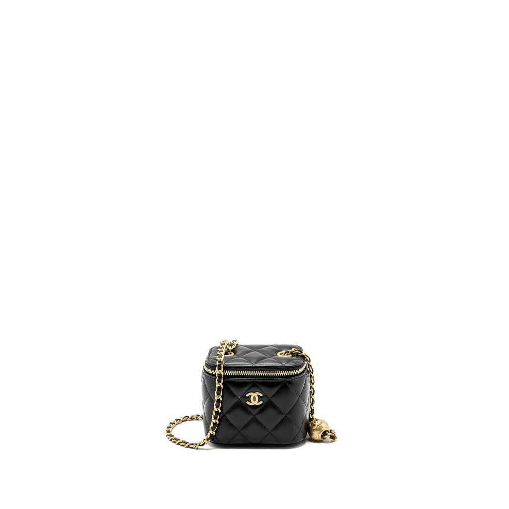 Chanel pearl crush mini vanity with chain lambskin black