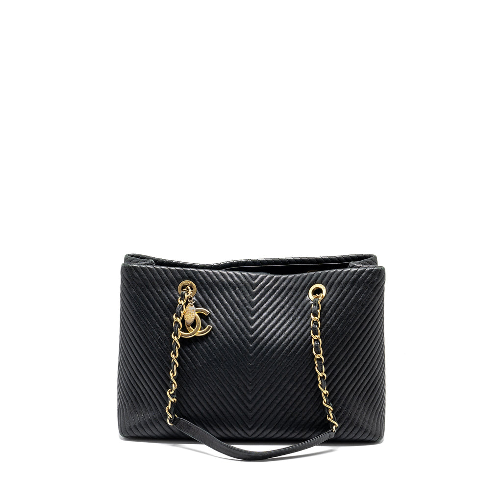 Chanel Chevron Shopping tote bag goatskin black