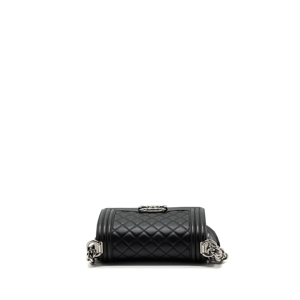 Chanel Small Boy Bag Calfskin Black  (microchip)