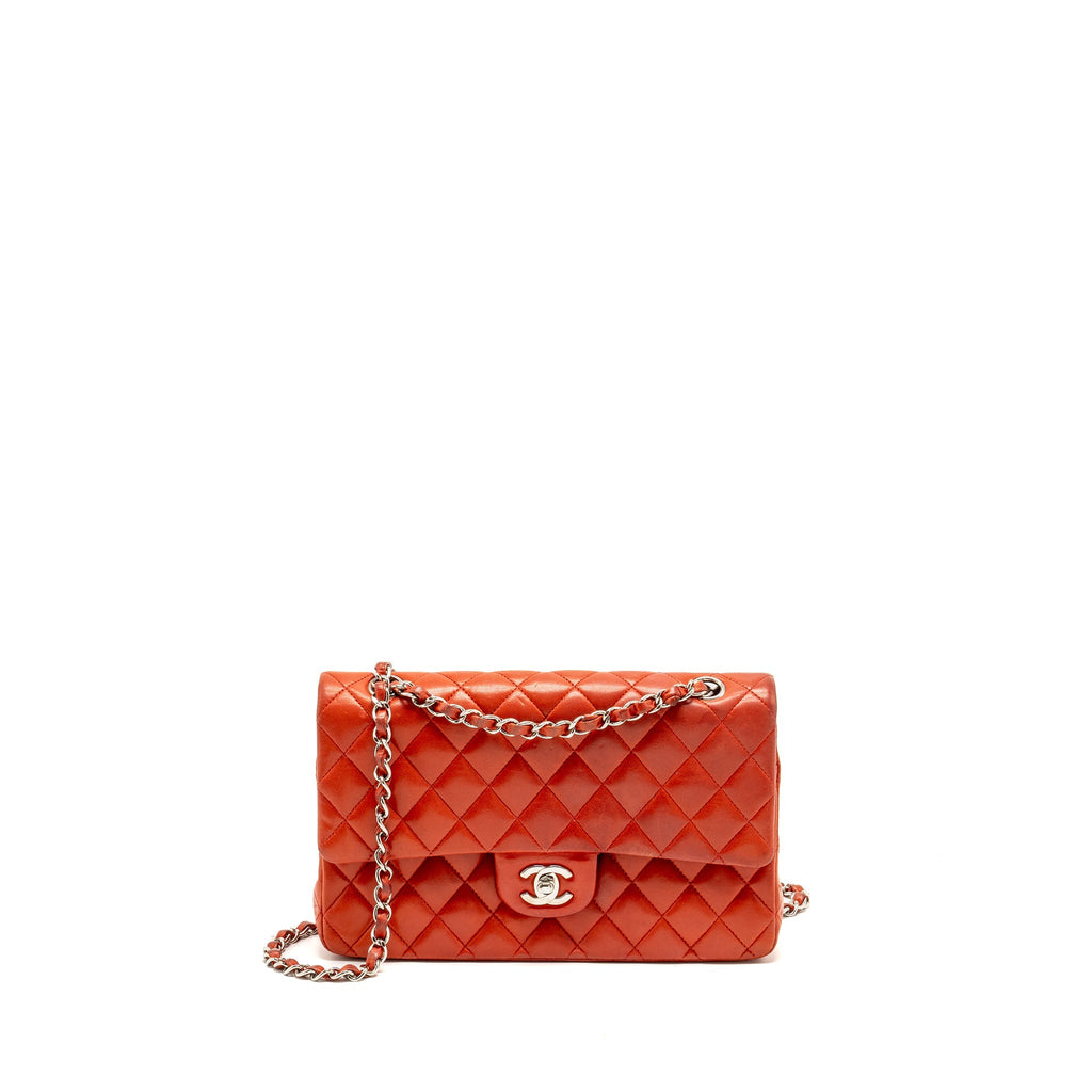 Chanel Medium Classic double flap bag lambskin red