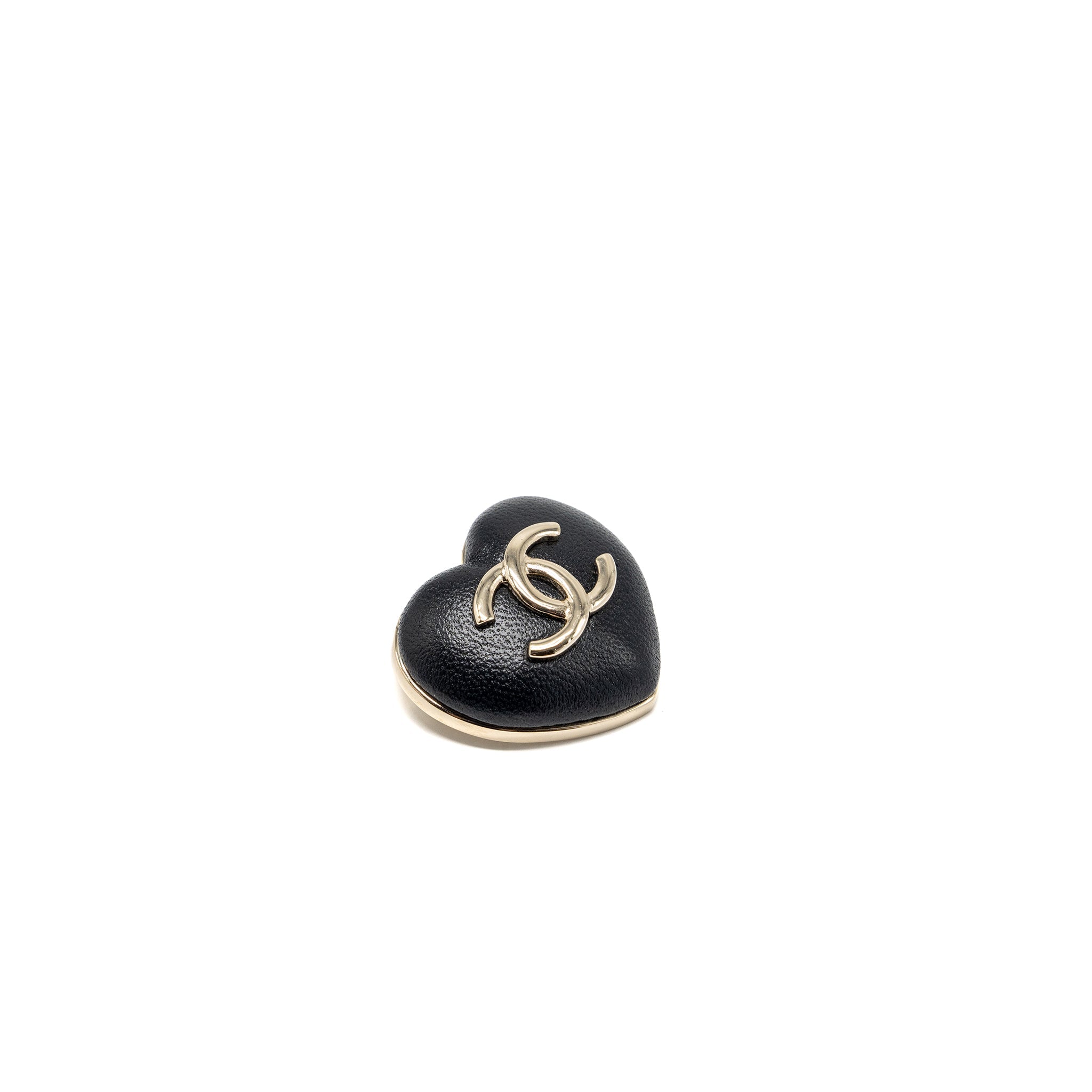 Chanel 22k Heart Shape cc Logo Brooch lambskin L