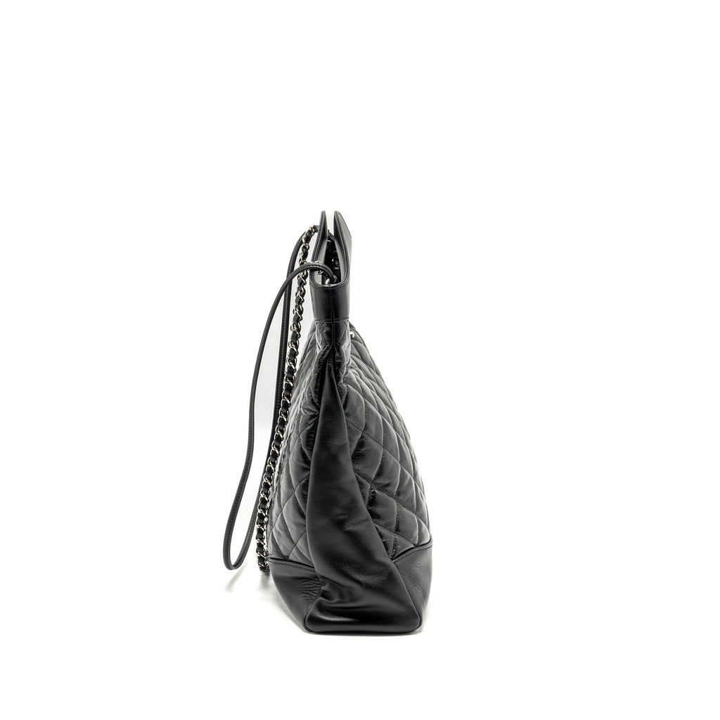Chanel 31 bag calfskin black