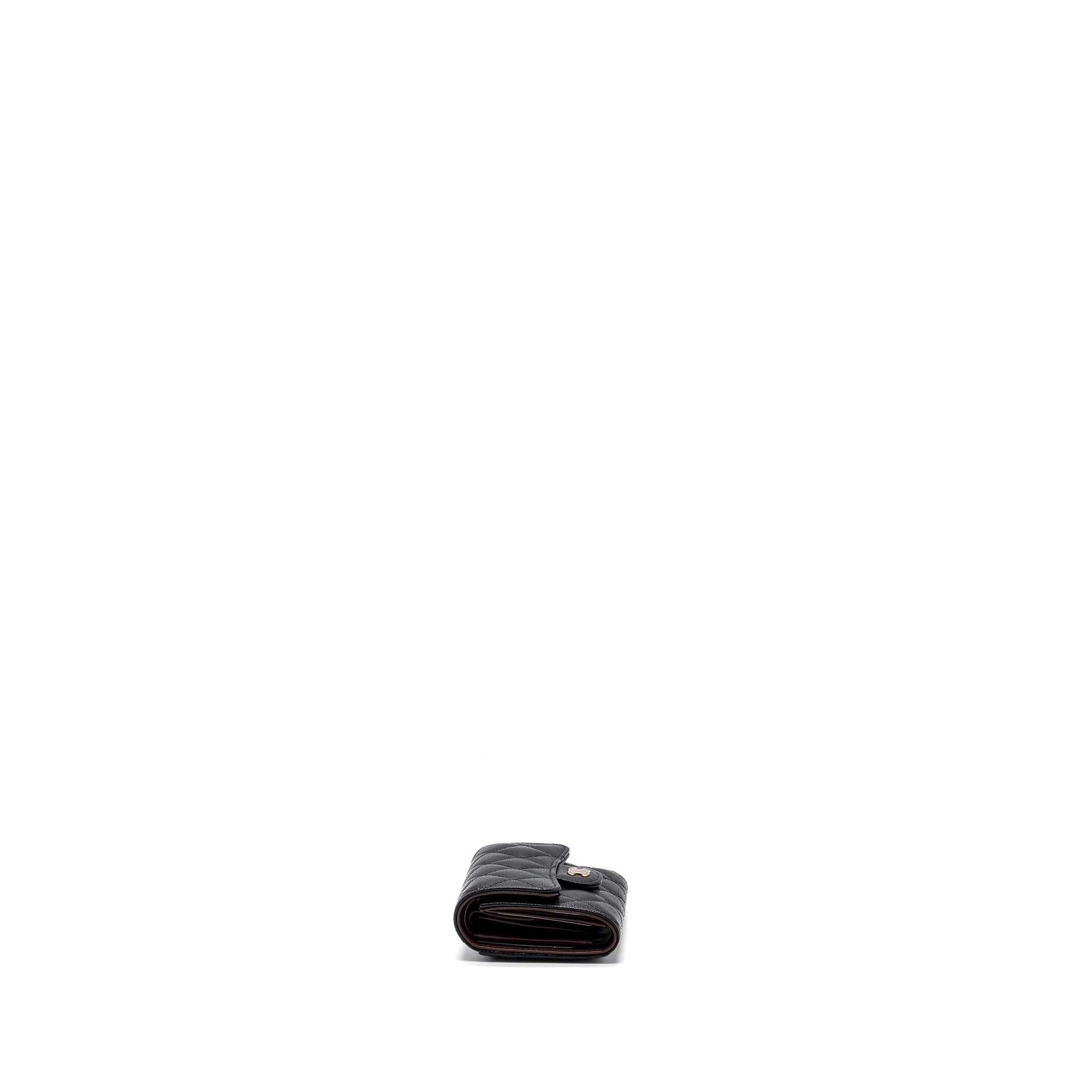 Chanel classic compact wallet caviar black  (microchip)