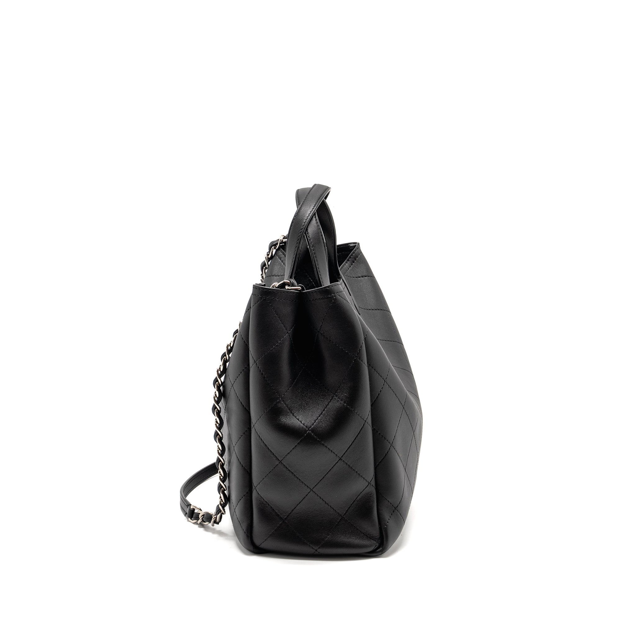 Chanel Hampton Tote Bag Lambskin Black