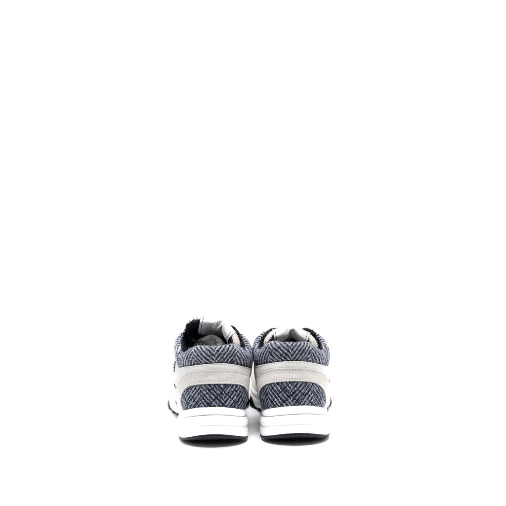 Chanel size38.5 CC logo sneakers suede / fabric light grey