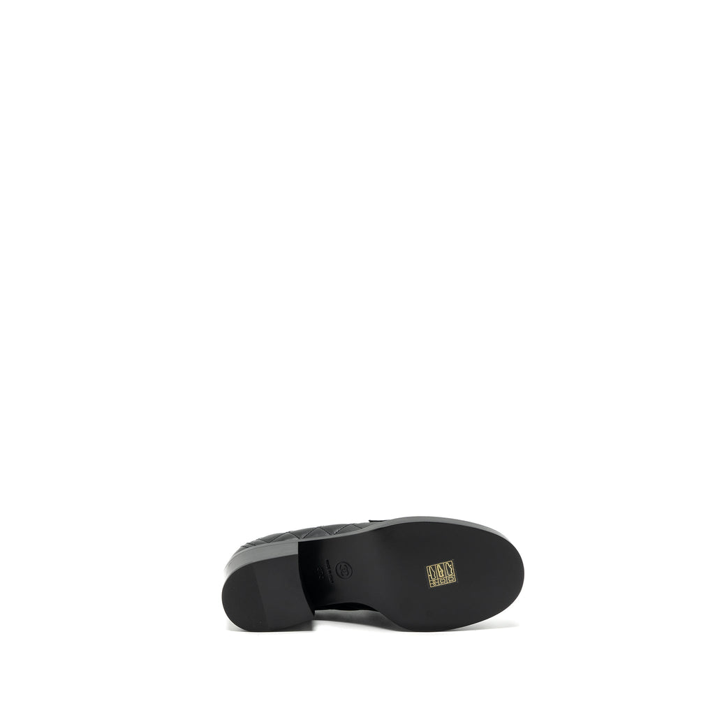 Chanel size 37 heart rock loafers leather black L