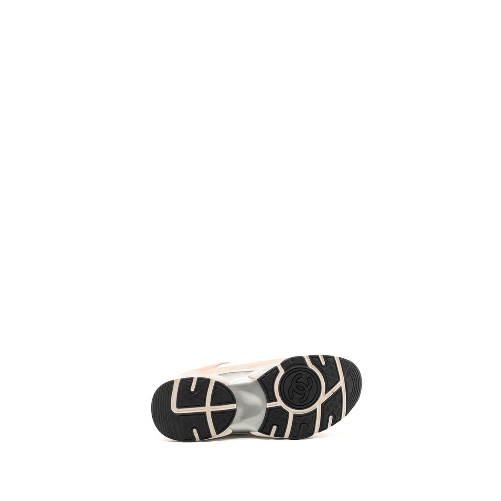 Chanel size 38 cc logo sneaker pink / multicolour
