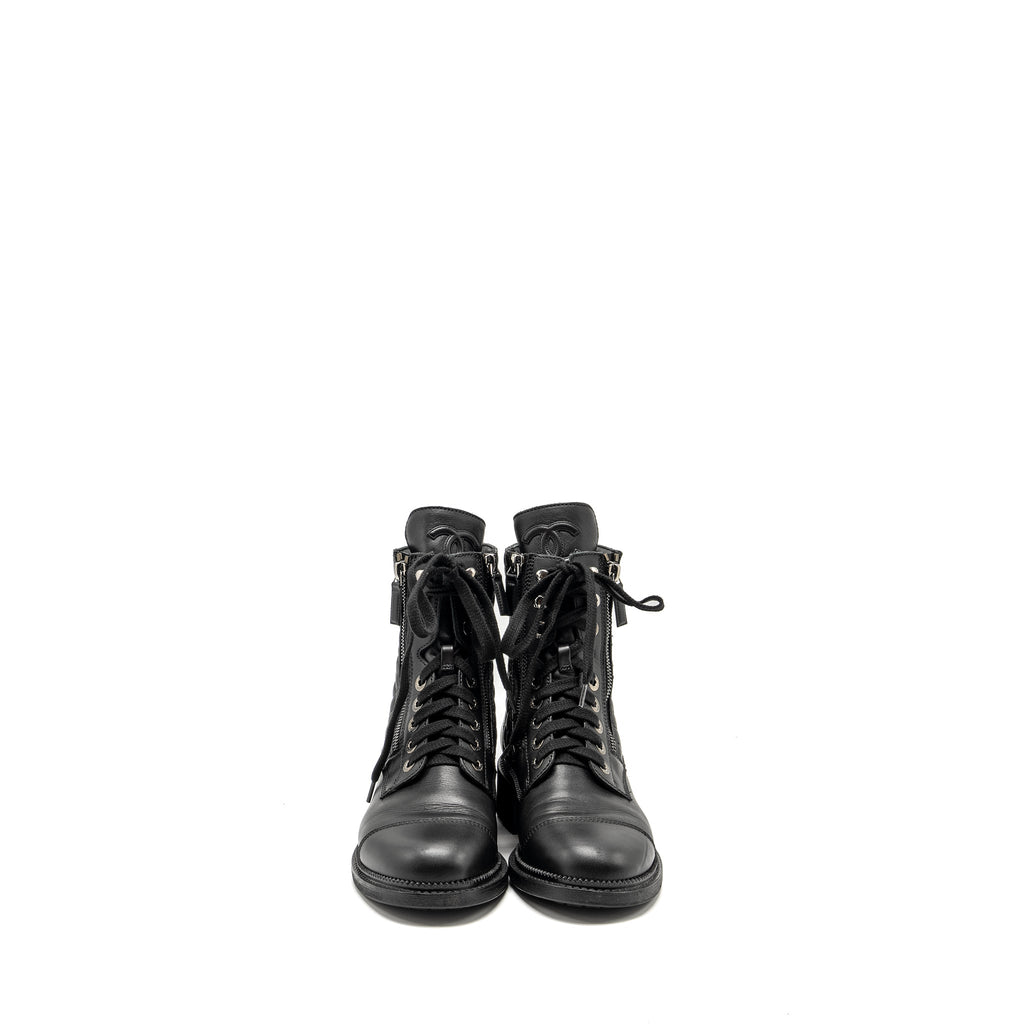 Chanel Size 38 Quilted Lace Up Combat Boots Calfskin Black