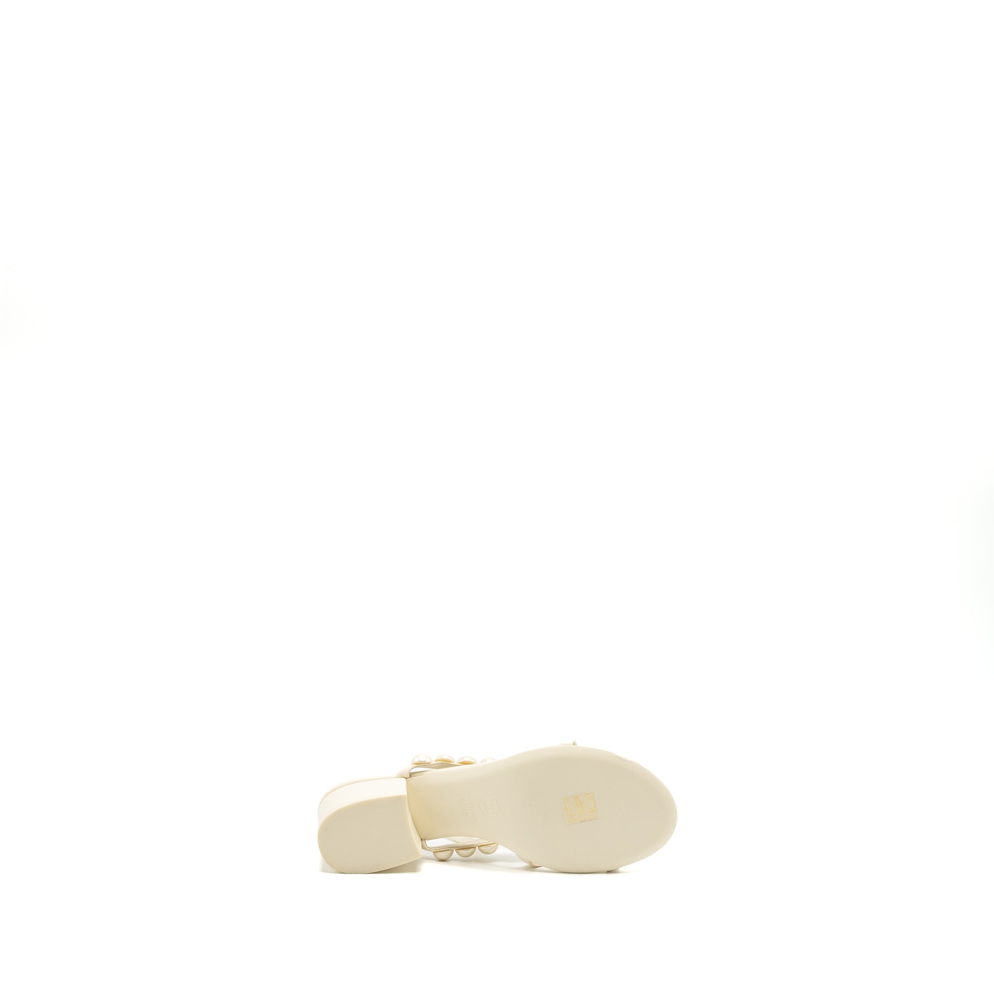 Chanel Size 38.5 Pearl Sandal Leather White
