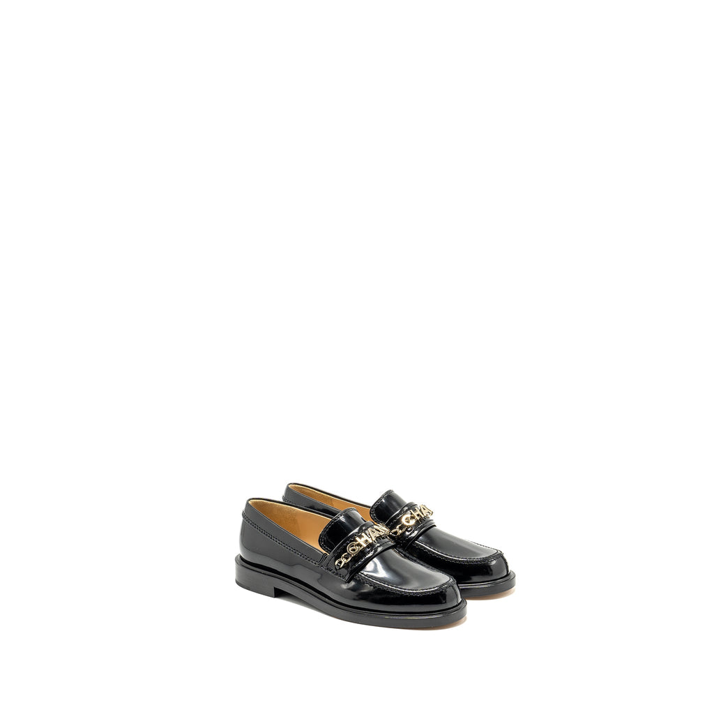 Chanel size 36.5 Letter Loafers leather Black L