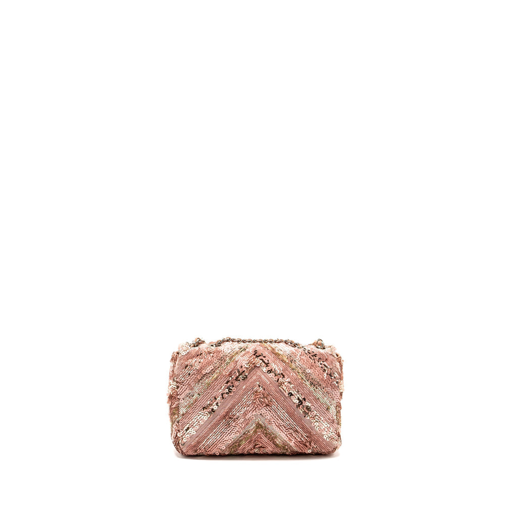 Chanel Chevron Mini flap bag Sequin pink / multicolour
