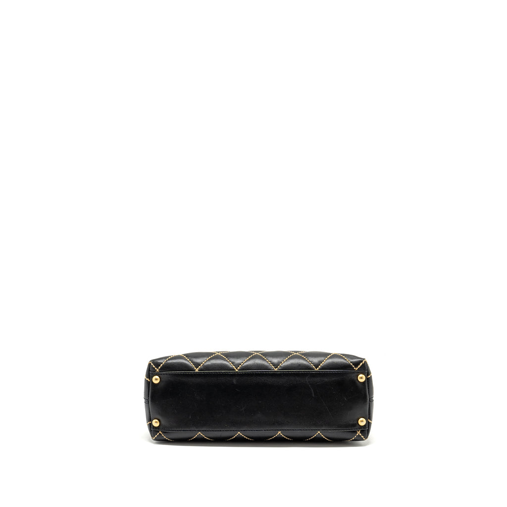 Chanel vintage quilted zip shoulder bag calfskin black