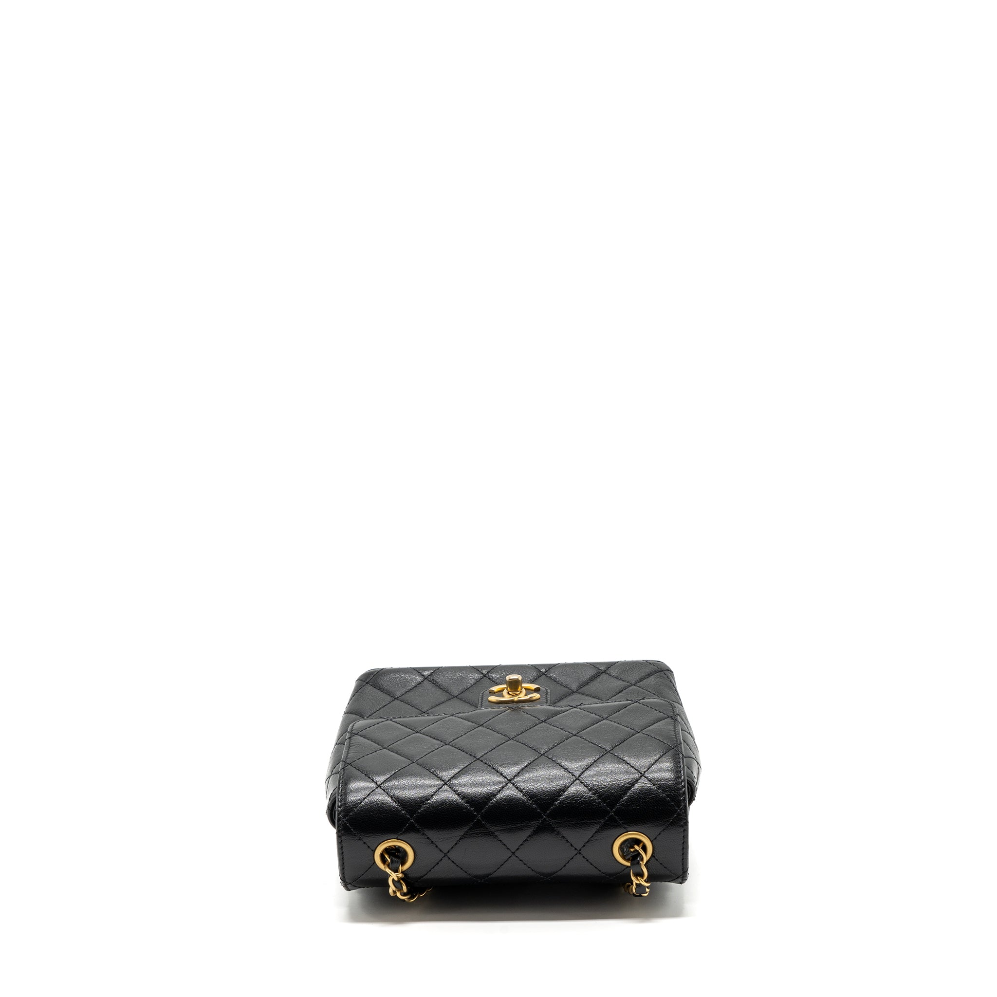 Chanel 22K retro new square large flap bag goatskin black  (microchip)