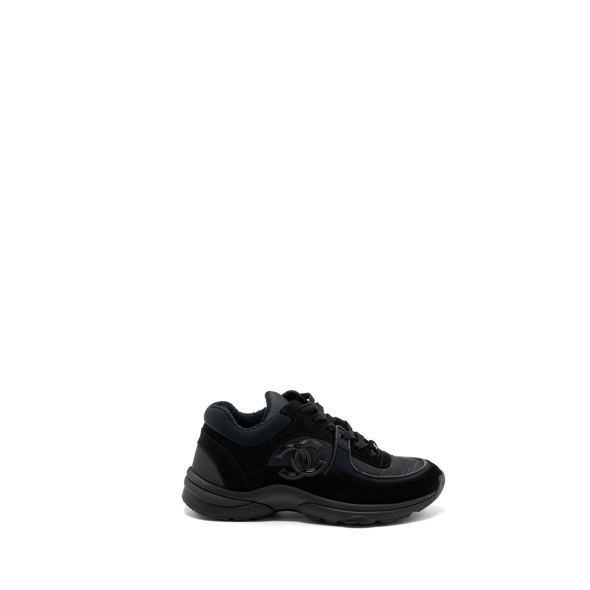 Chanel size 37.5 trainers/ sneakers nylon / suede leather black