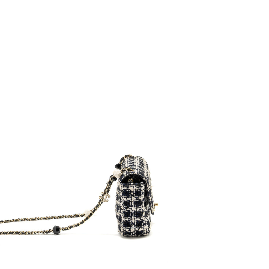 Chanel Mini Flap Bag with Detailed Chain Tweed Black/White L (Microchip)