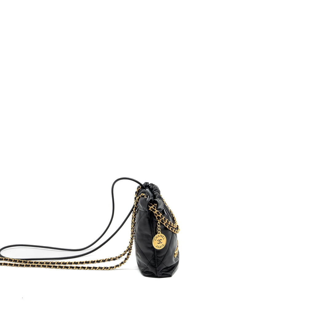 Chanel mini 22 bag shiny calfskin black  (microchip)