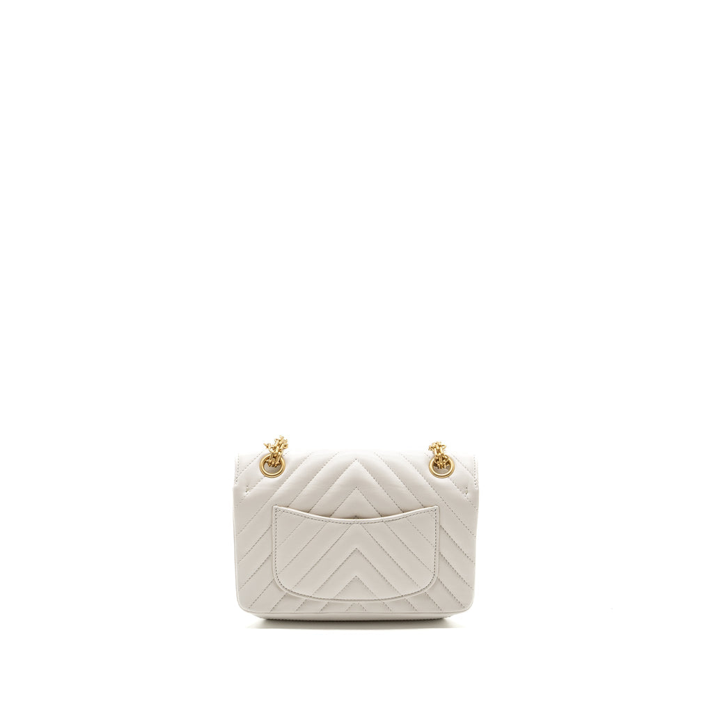 Chanel mini chevron 2.55 reissue flap bag calfskin white  (microchip)