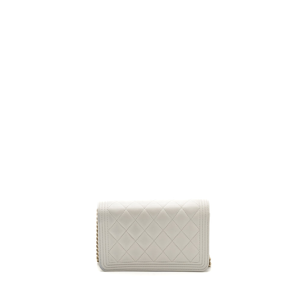CHANEL BOY WALLET ON CHAIN CAVIAR WHITE L (Microchip)