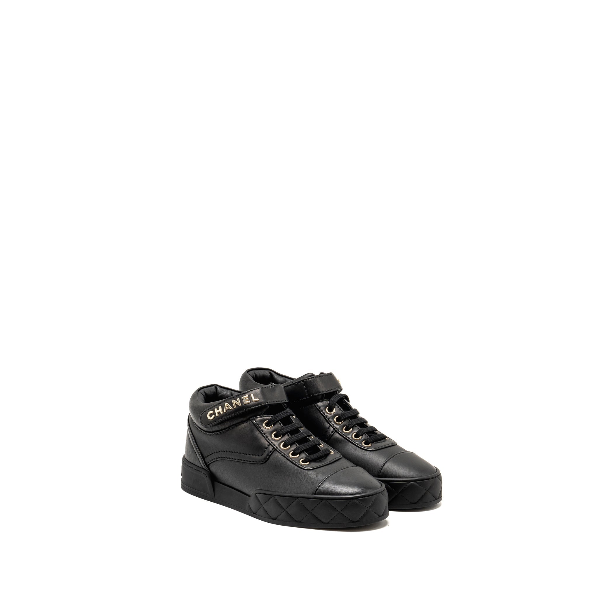 Chanel Size 37.5 23A Letter Logo Sneakers Lambskin Black L