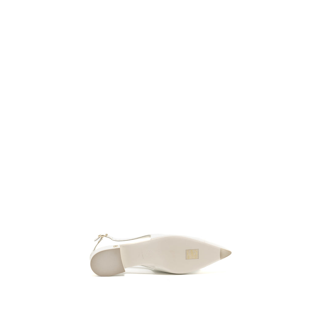 Chanel Size 39 23K Slingbacks Patent Calfskin White L