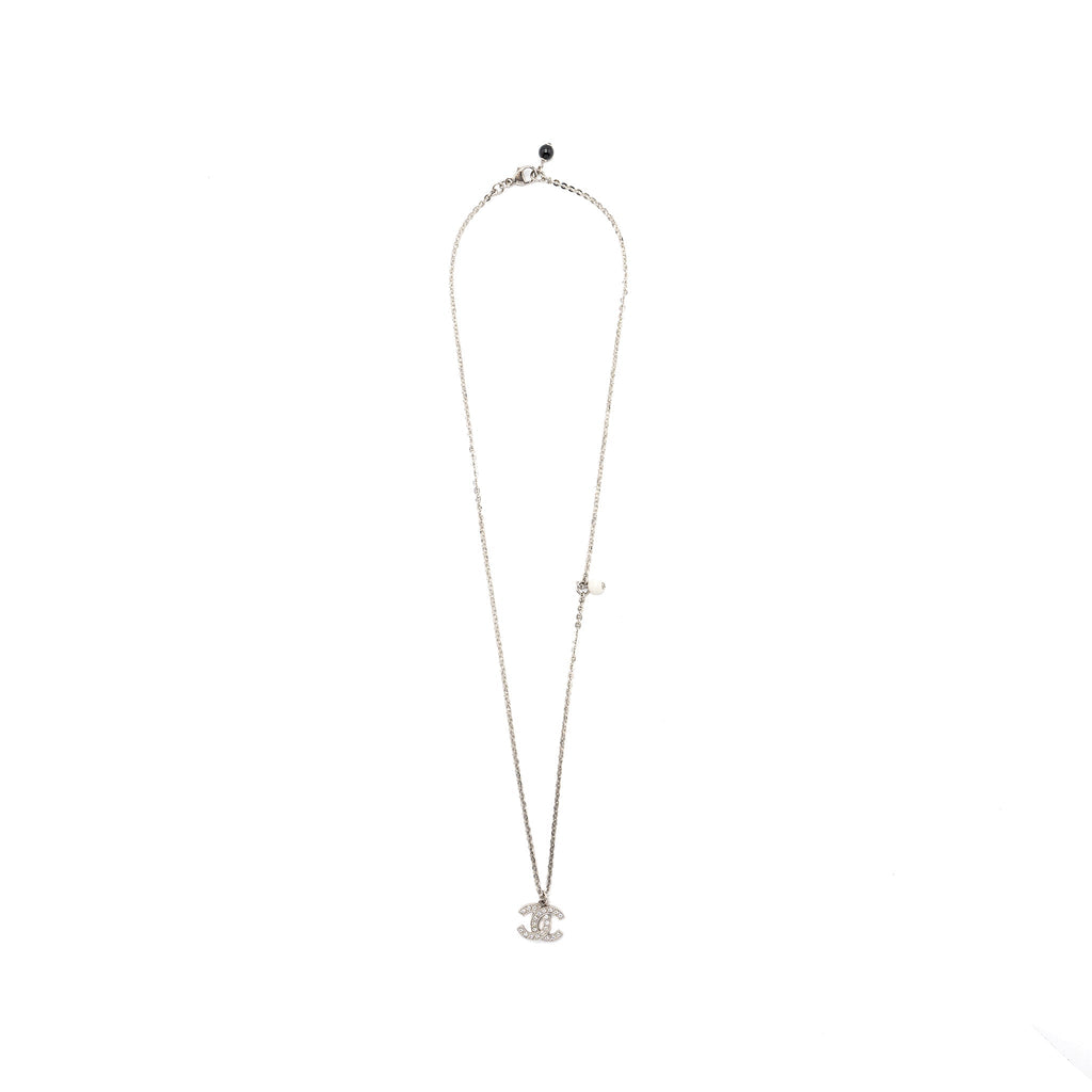CHANEL CC LOGO NECKLACE CRYSTAL