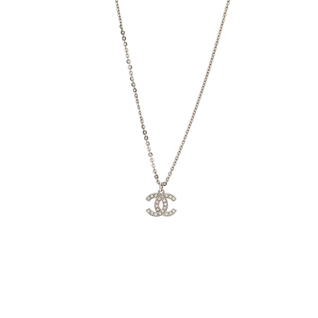 CHANEL CC LOGO NECKLACE CRYSTAL