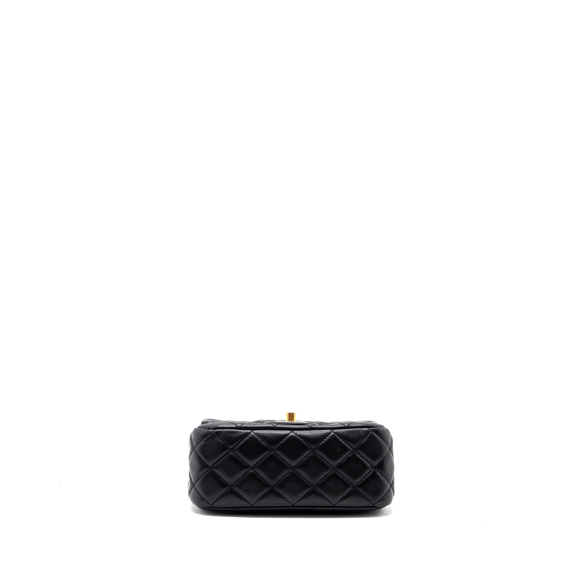 chanel pearl crush mini square flap bag lambskin black  (microchip)