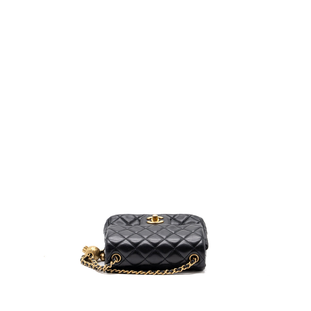 chanel pearl crush mini square flap bag lambskin black  (microchip)