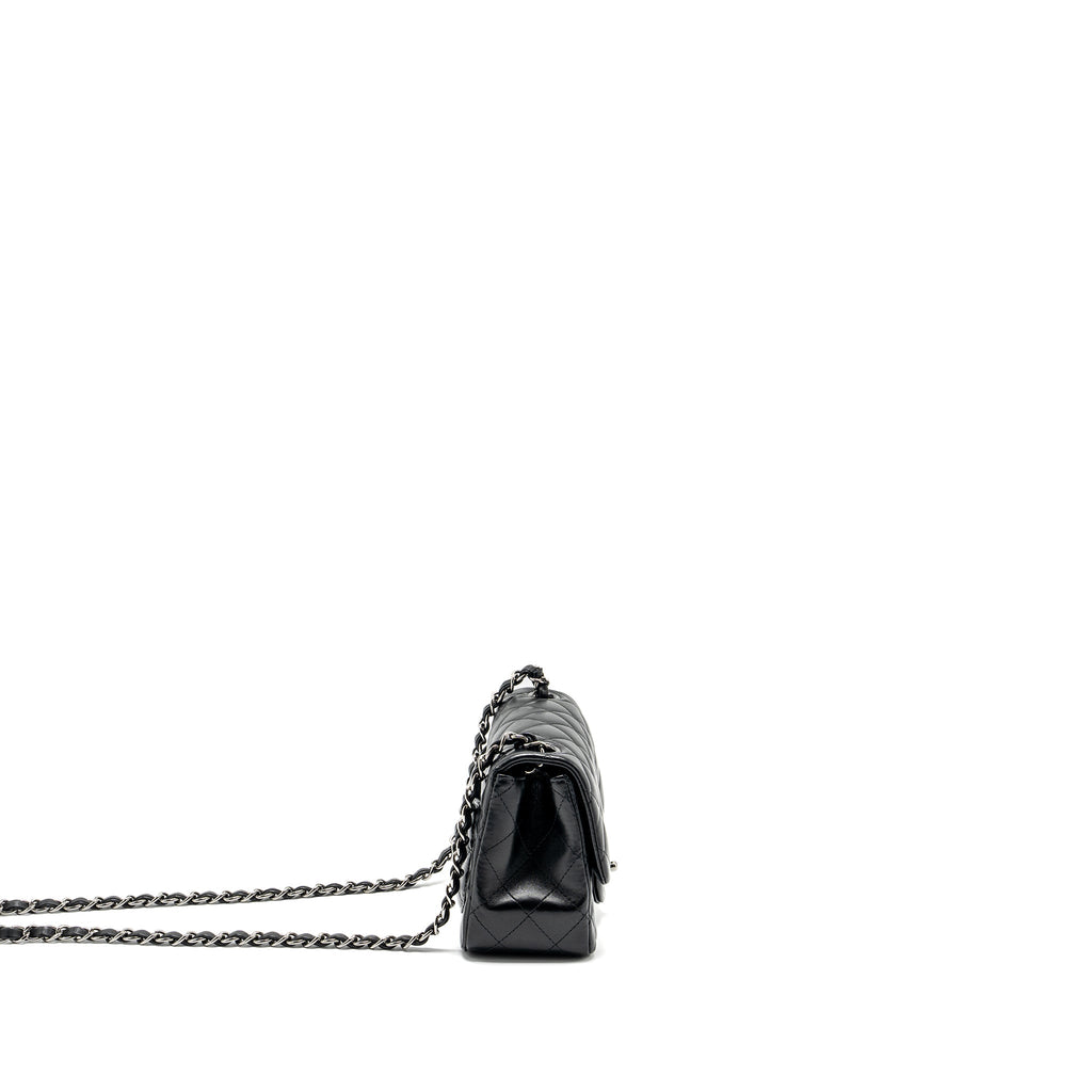 Chanel mini square Flap bag lambskin black