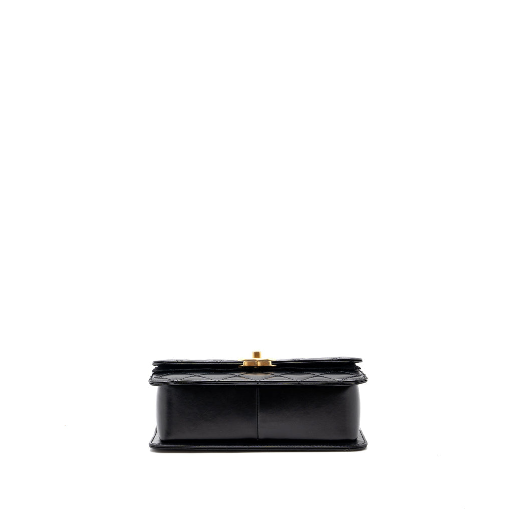 Chanel 24C gold crush flap bag calfskin black  (microchip)