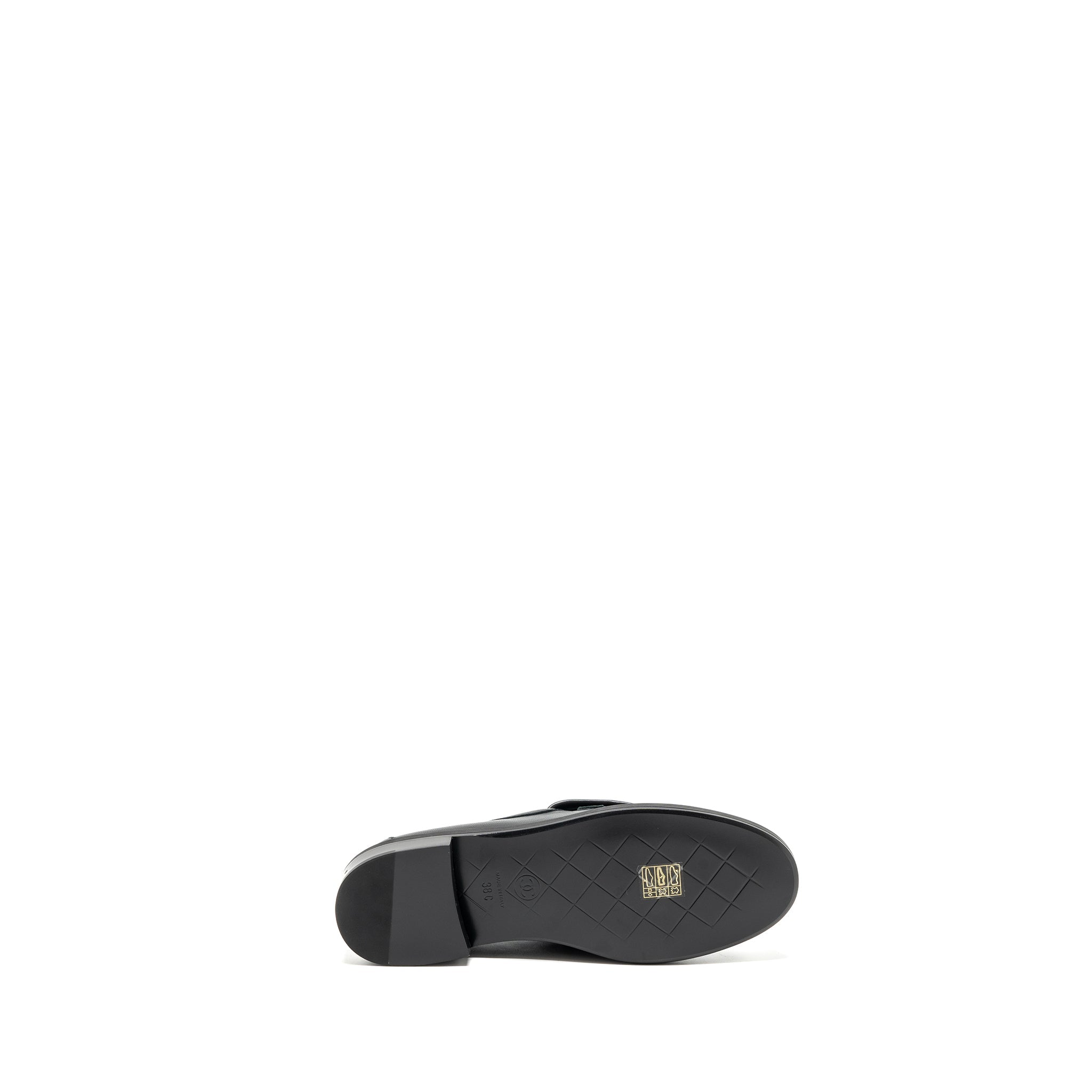 Chanel size 38 Quilted CC logo loafer black L