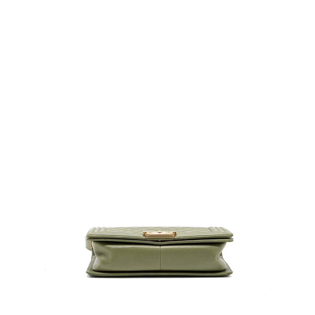 Chanel Medium boy bag lambskin green