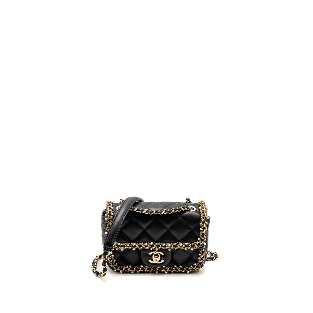 Chanel Pearl Detailed Edge Mini Flap Bag Lambskin Black L (Microchip)