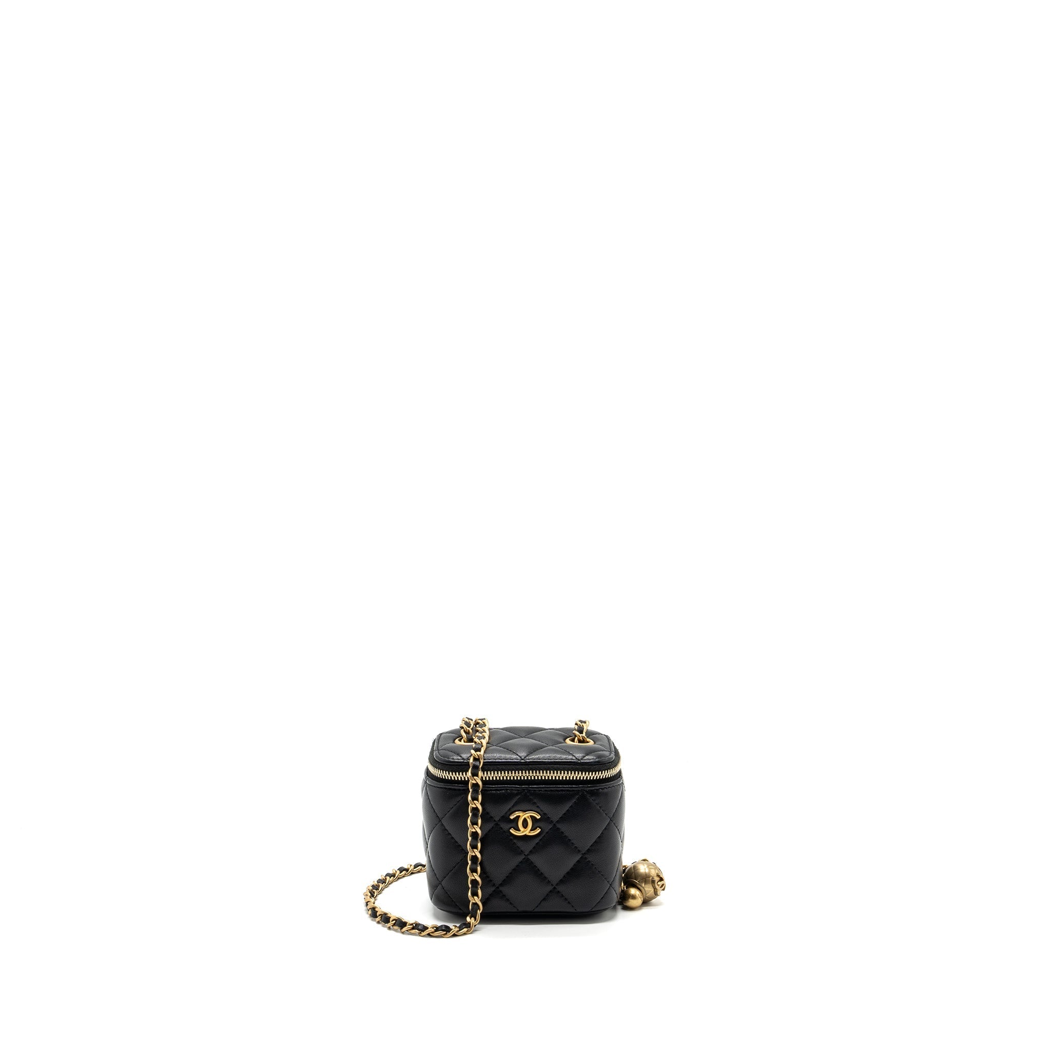 Chanel Pearl Crush mini vanity with chain lambskin black with