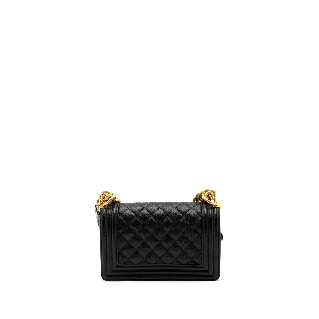 CHANEL SMALL BOY Bag Caviar BLACK  (Microchip)