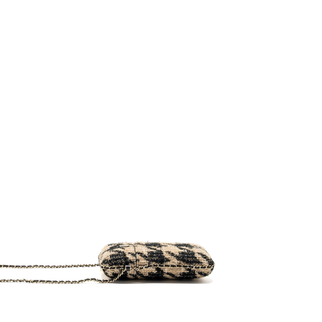 Chanel vertical phone case tweed multicolor black / light brown L